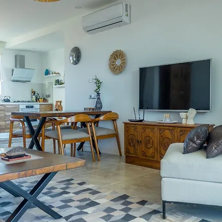 Luxurious Seafront Penthouse Apartamento Kyrenia (Northern Cyprus)